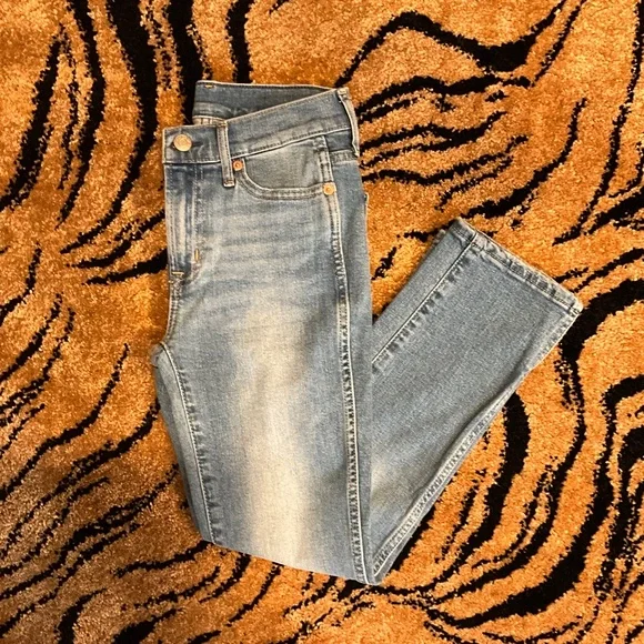GAP Mid Rise Split-Hem Vintage Slim Jeans 24 Petite NWOT - Picture 4 of 4
